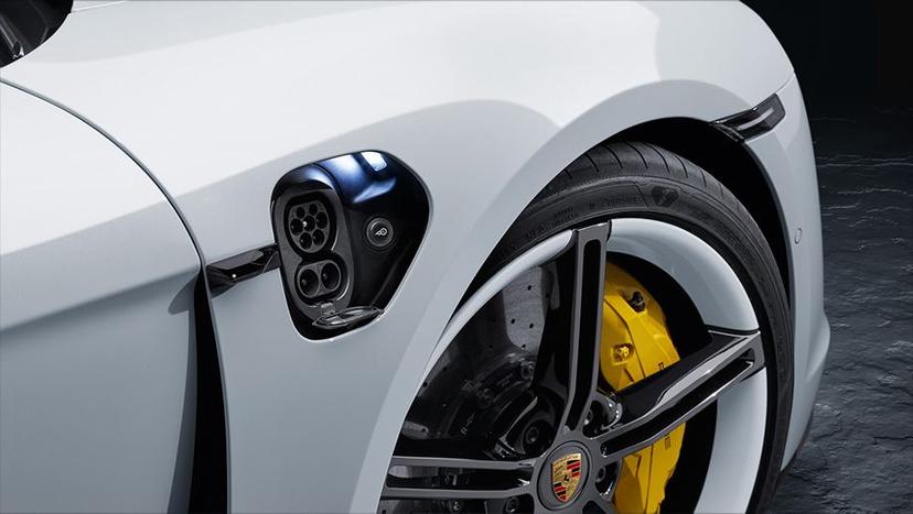 Porsche Taycan Exterior image 17