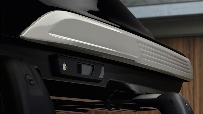Porsche Taycan Exterior image 11