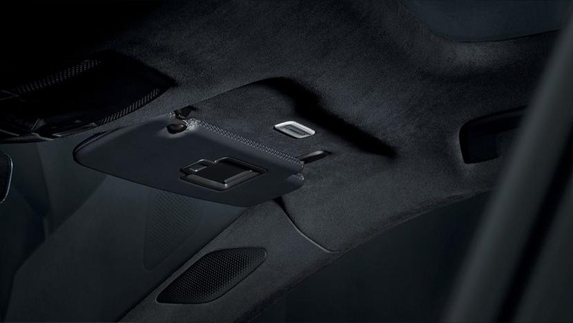 Porsche Taycan Interior image 38