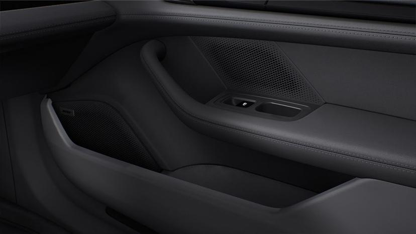 Porsche Taycan Interior image 27