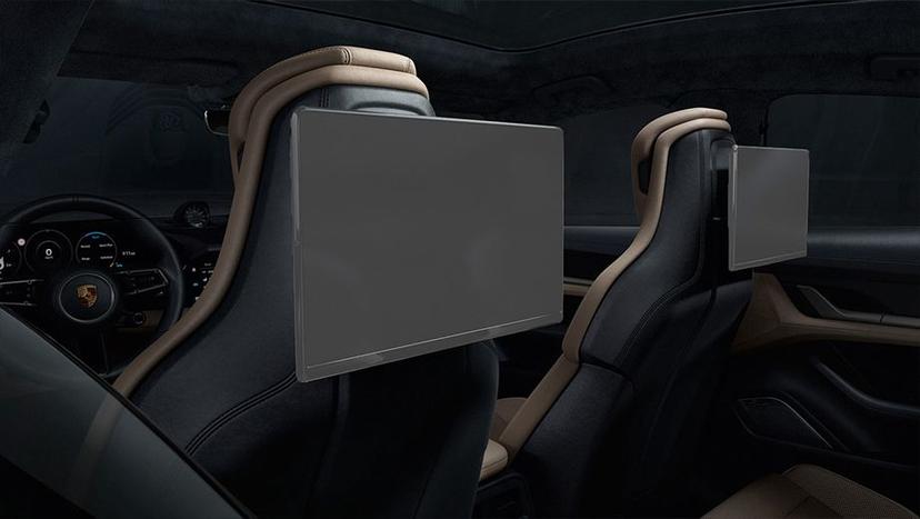 Porsche Taycan Interior image 6