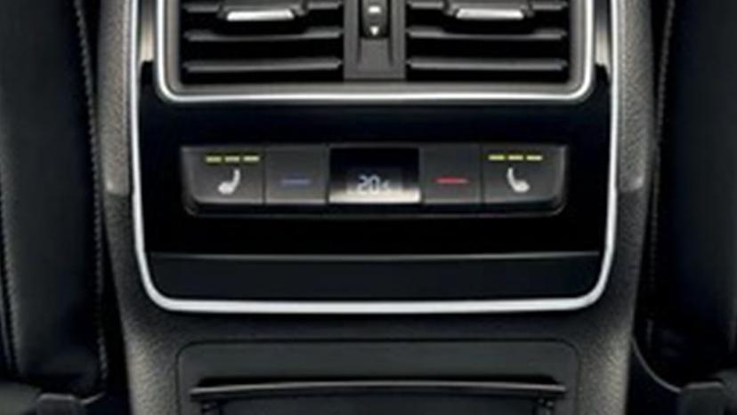 Skoda Superb Interior image 14