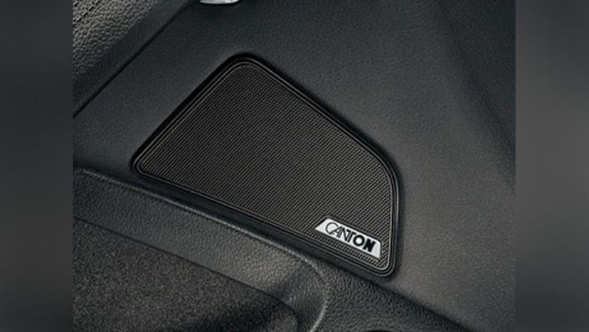 Skoda Superb Interior image 18