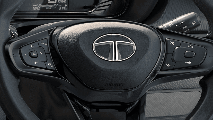 Tata Nexon 2017-2023 Interior image 17