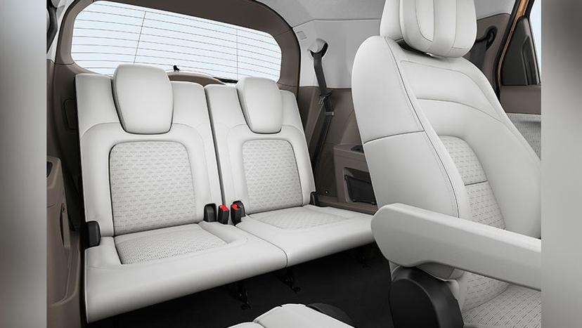 Tata Safari Interior image 15