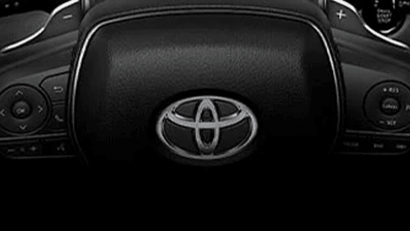 Toyota Camry 2022-2023 Interior image 2