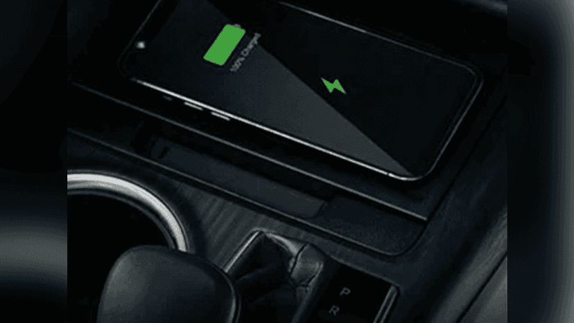 Toyota Camry 2022-2023 Interior image 12