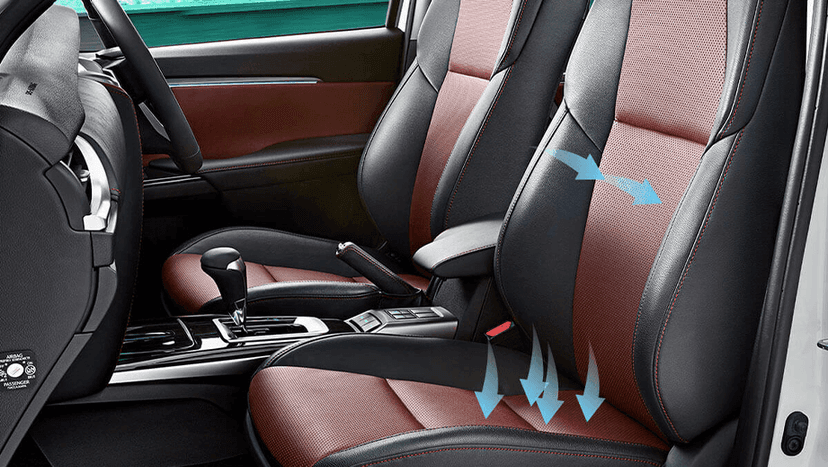 Toyota Fortuner Legender Interior image 5