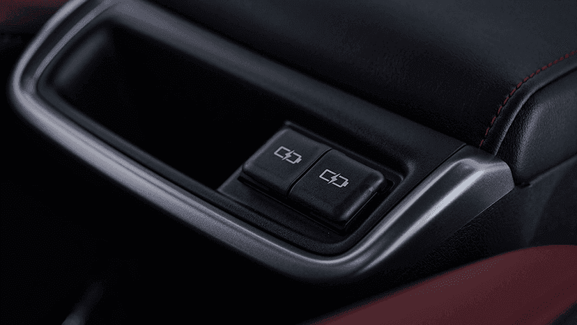 Toyota Fortuner Legender Interior image 8
