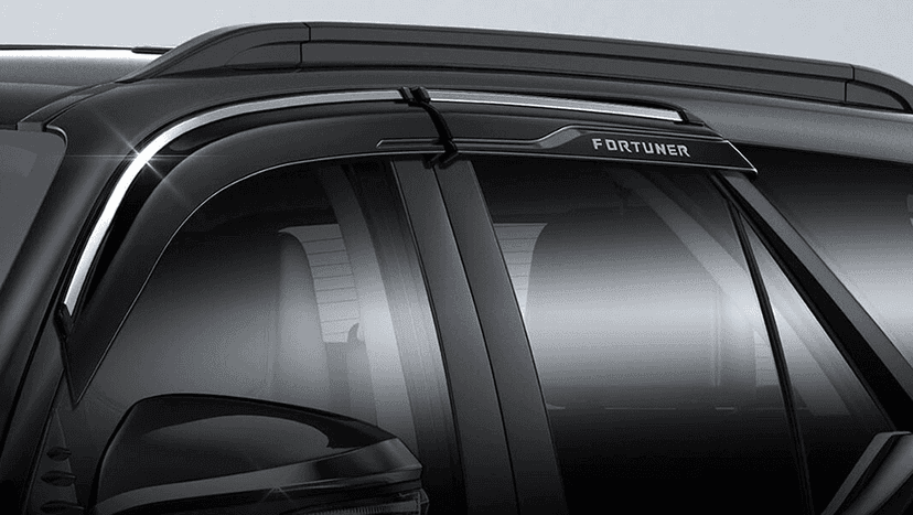 Toyota Fortuner Exterior image 1