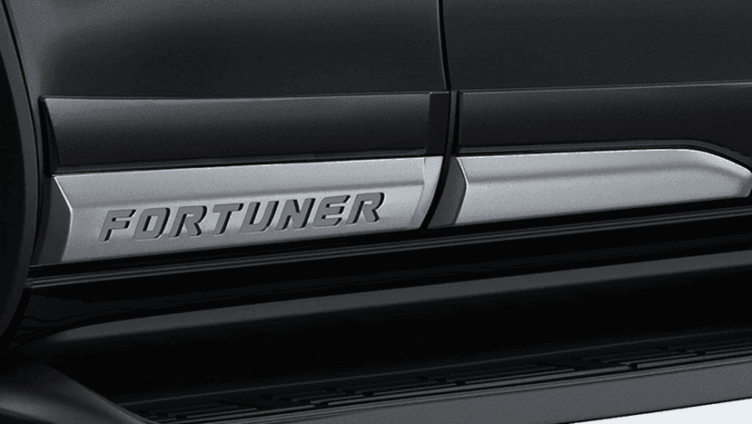 Toyota Fortuner Exterior image 19