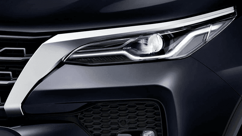Toyota Fortuner Exterior image 20