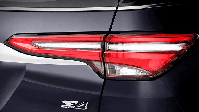 Toyota Fortuner Exterior image 11