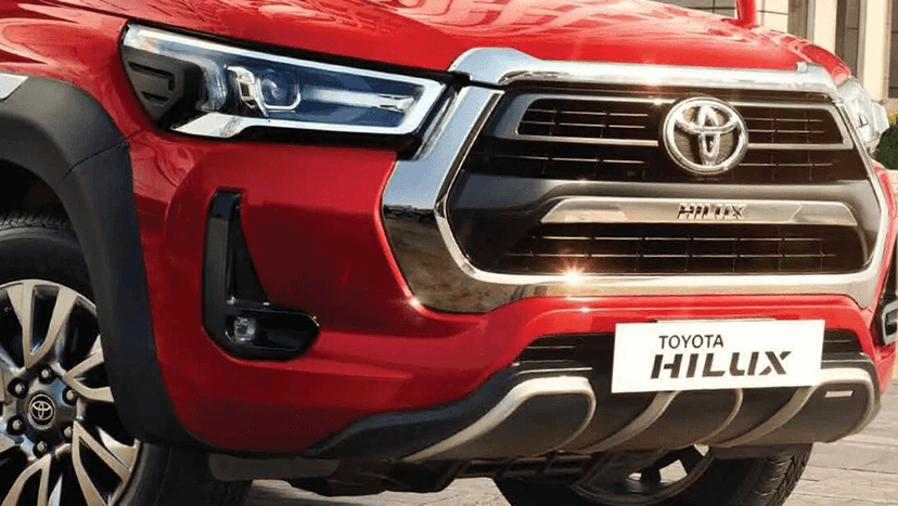 Toyota Hilux Exterior image 2