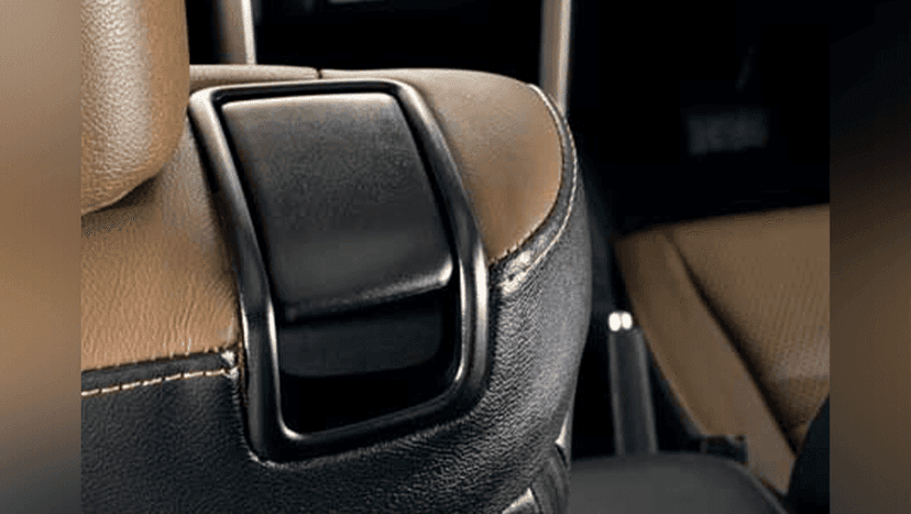 Toyota Innova Crysta Interior image 10