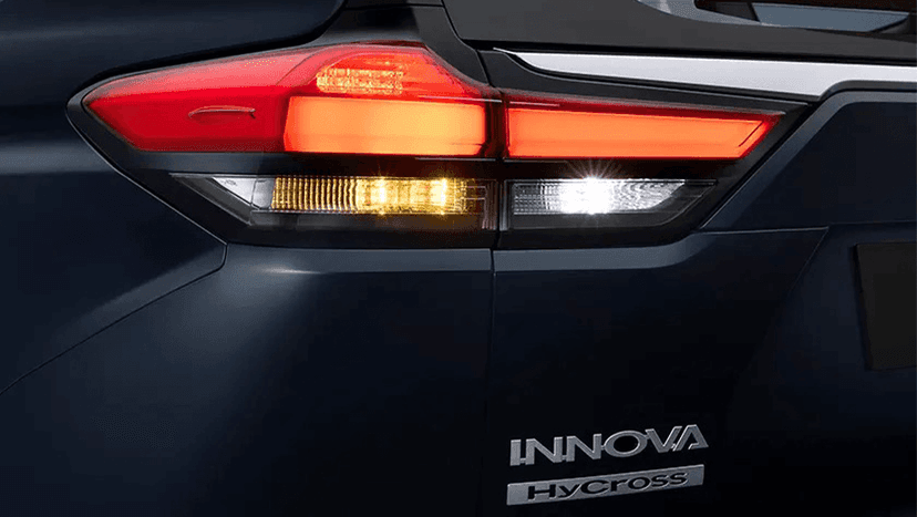 Toyota Innova Hycross Exterior image 5