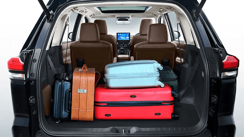 Toyota Innova Hycross Interior image 6