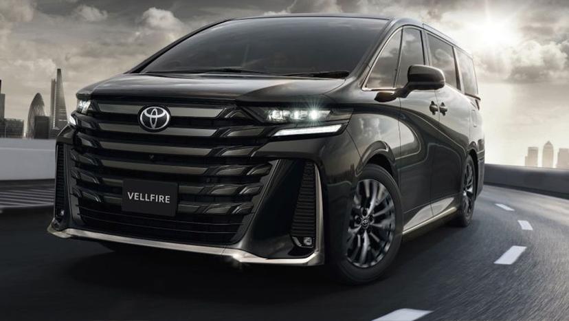 Toyota Vellfire Exterior image 5