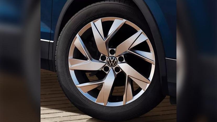 Volkswagen Tiguan 2021-2024 Exterior image 2