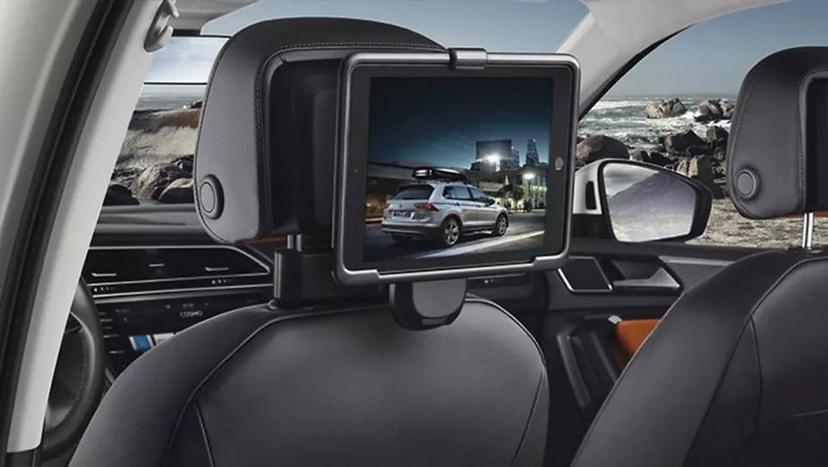 Volkswagen Tiguan 2021-2024 Interior image 2