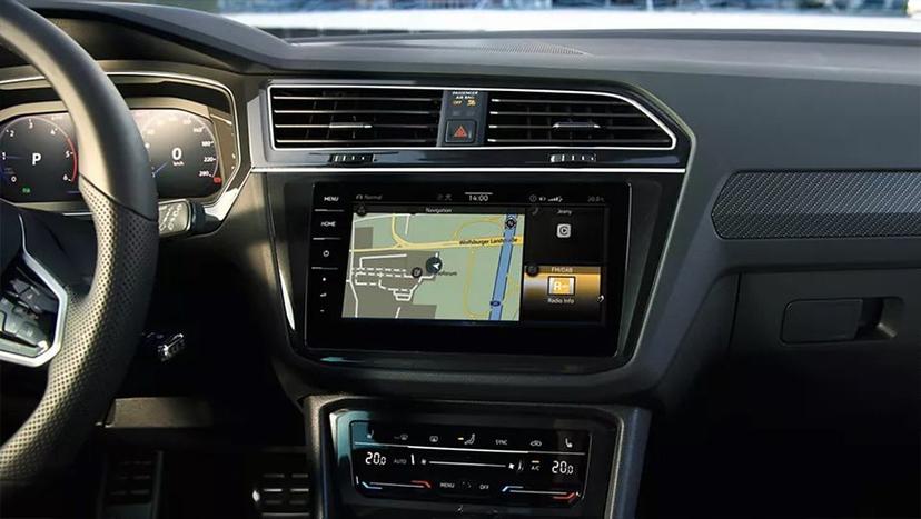 Volkswagen Tiguan 2021-2024 Interior image 4