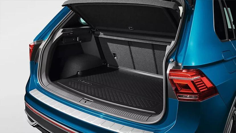 Volkswagen Tiguan 2021-2024 Interior image 11