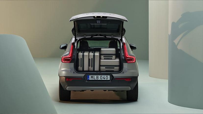 Volvo XC40 Interior image 7