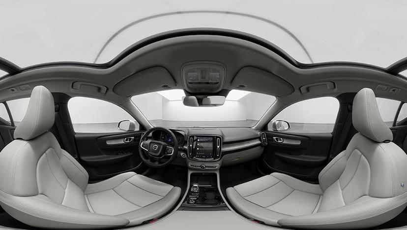 Volvo XC40 Interior image 10