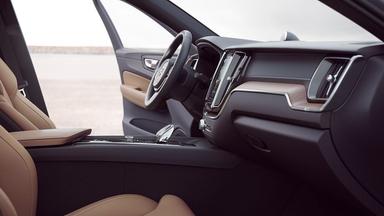 Volvo XC60Interior image