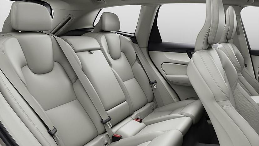 Volvo XC60 Interior image 10