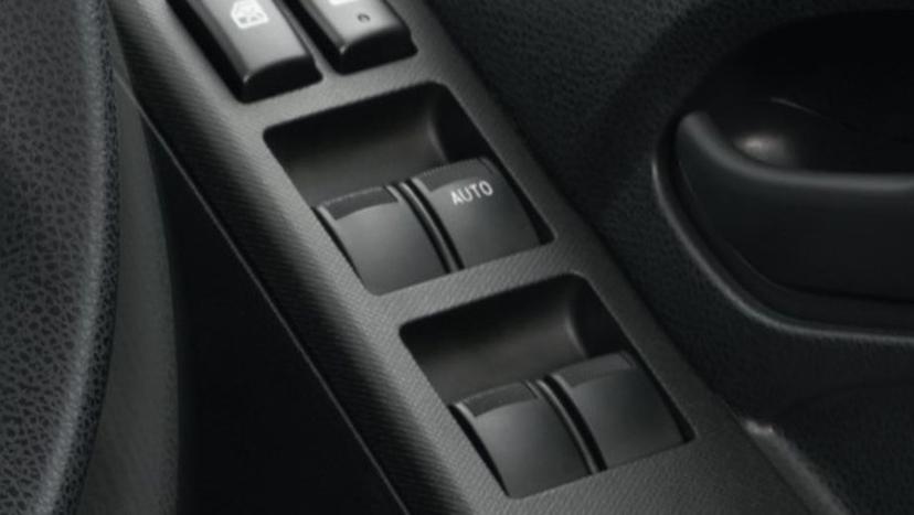 Isuzu S-CAB Interior image 5