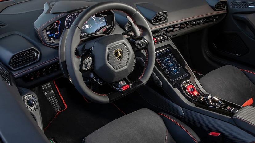 Lamborghini Huracan Evo Interior Image